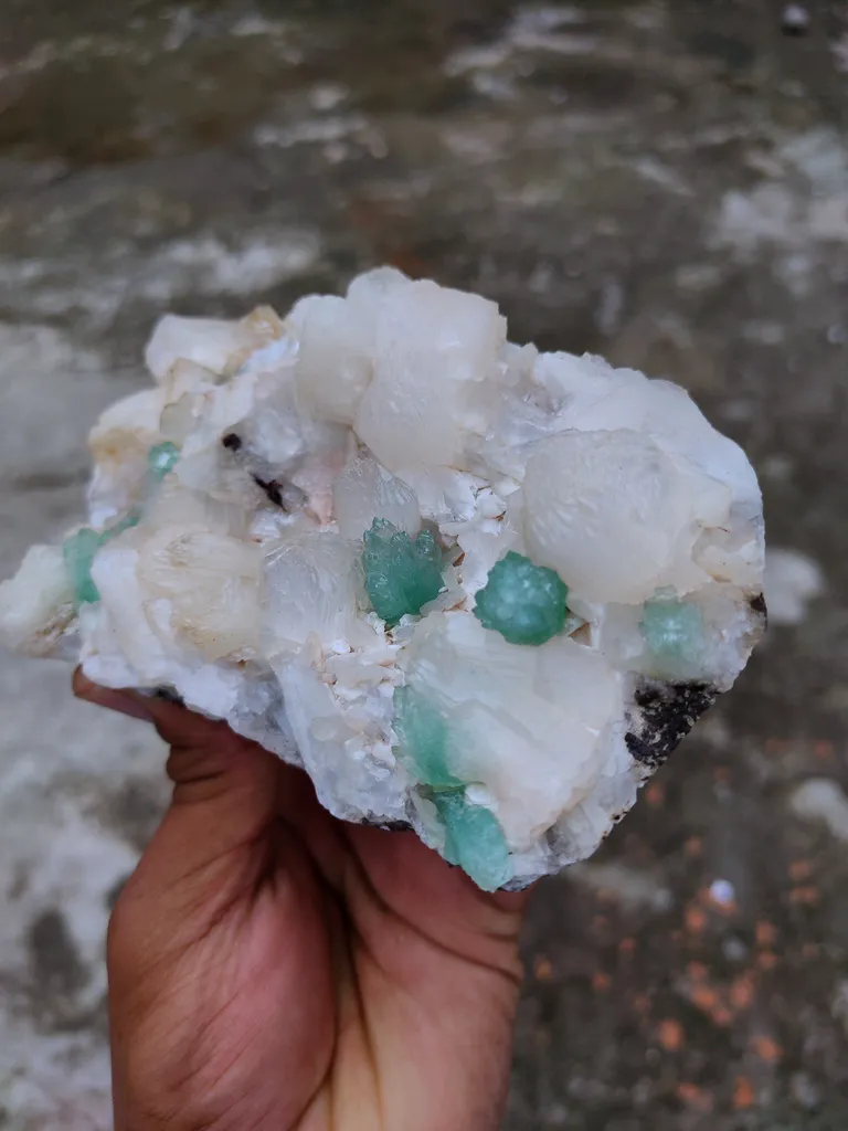 Light Green Apophyllite Flower with Stilbite Natural mineral specimen - image 4