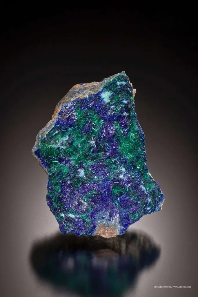Linarite and Brochantite image