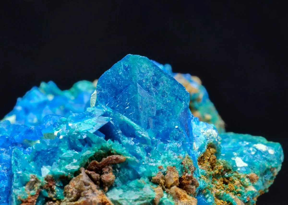 Liroconite with STRASHIMIRITE - image 1