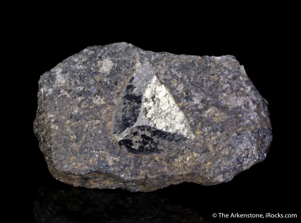 Lollingite image