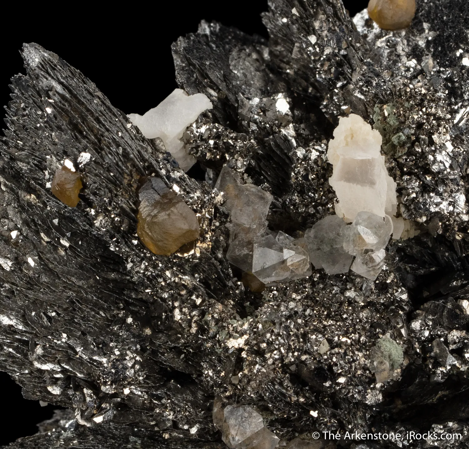 Lollingite on Arsenopyrite with Sphalerite and Quartz - image 4