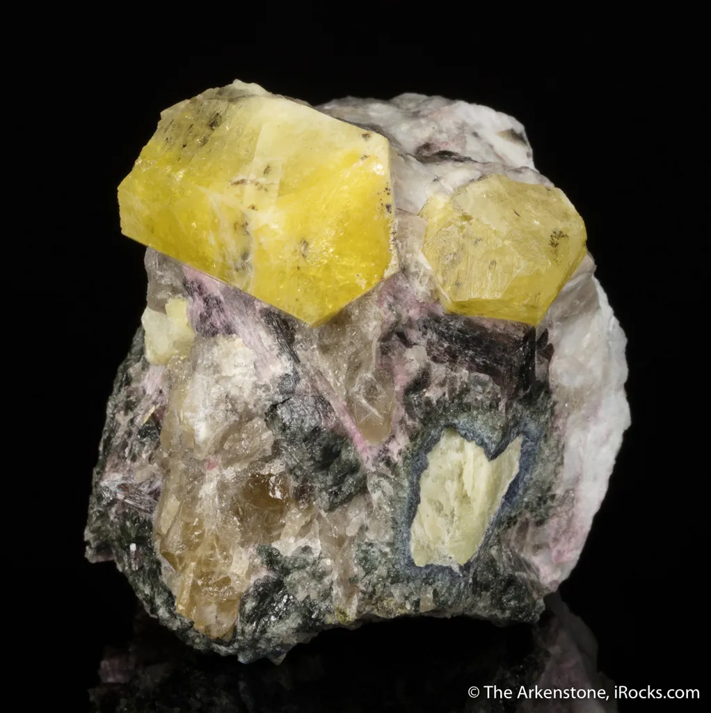 Londonite, Elbaite, Quartz, Albite image