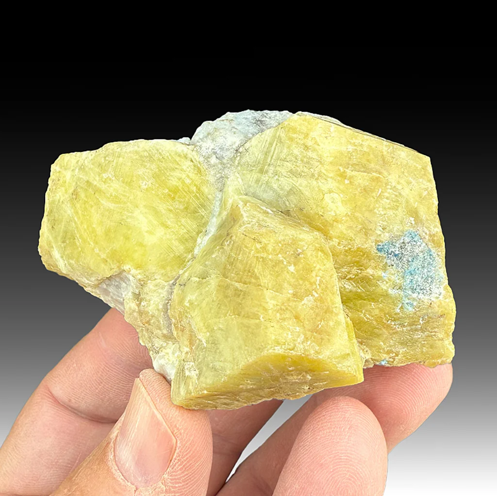 Londonite from Antsahanana quarry - image 1