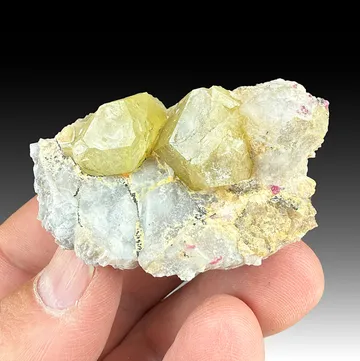 Londonite from Antsahanana quarry