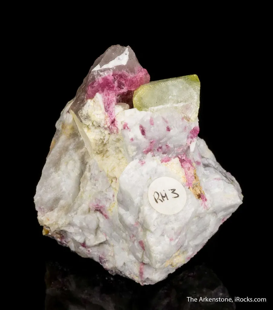 Londonite with Liddicoatite - image 4