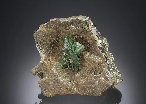 Ludlamite on Pyrite