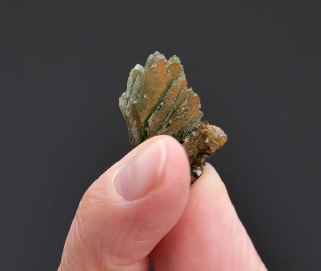 Ludlamite on Siderite - image 2