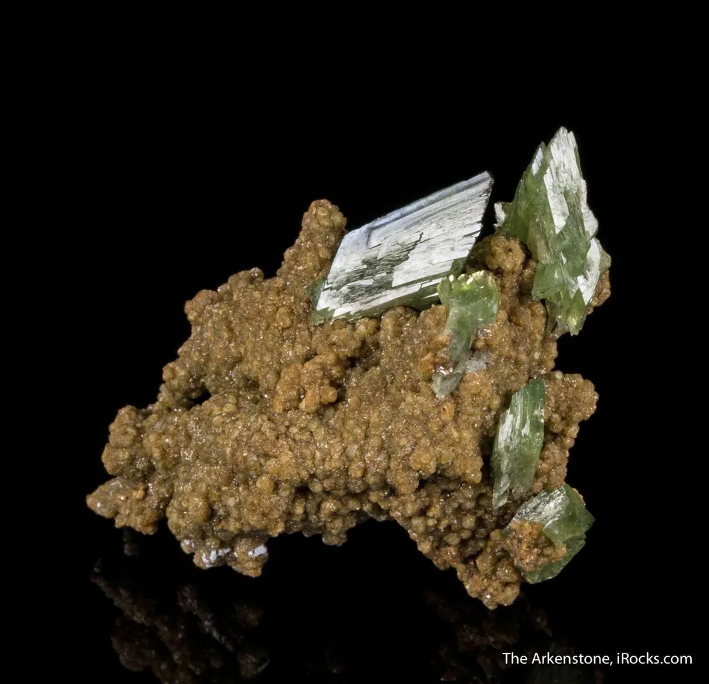 Ludlamite on Siderite - image 3