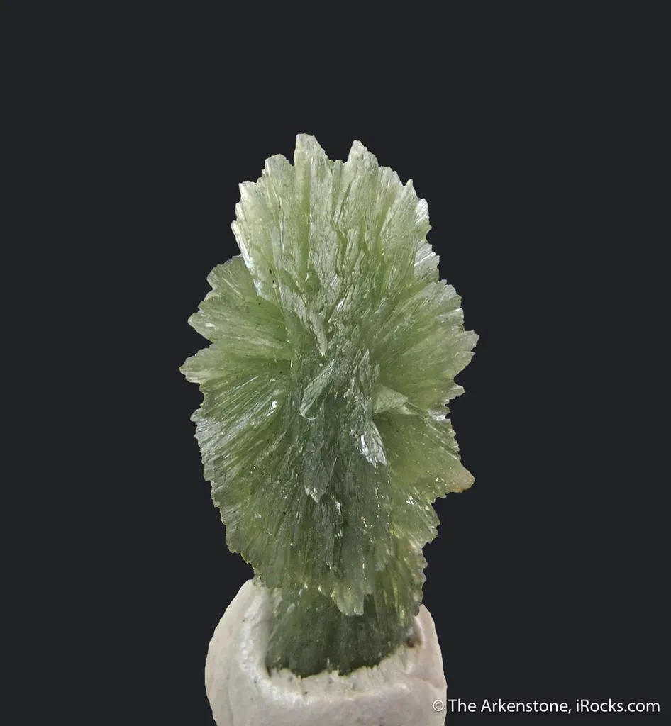 Ludlamite "pinwheel" image