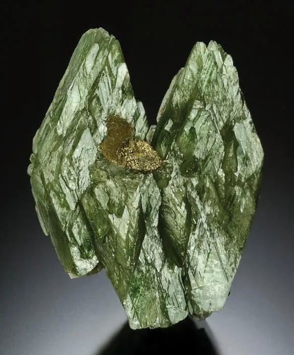 Ludlamite, Pyrite - image 1