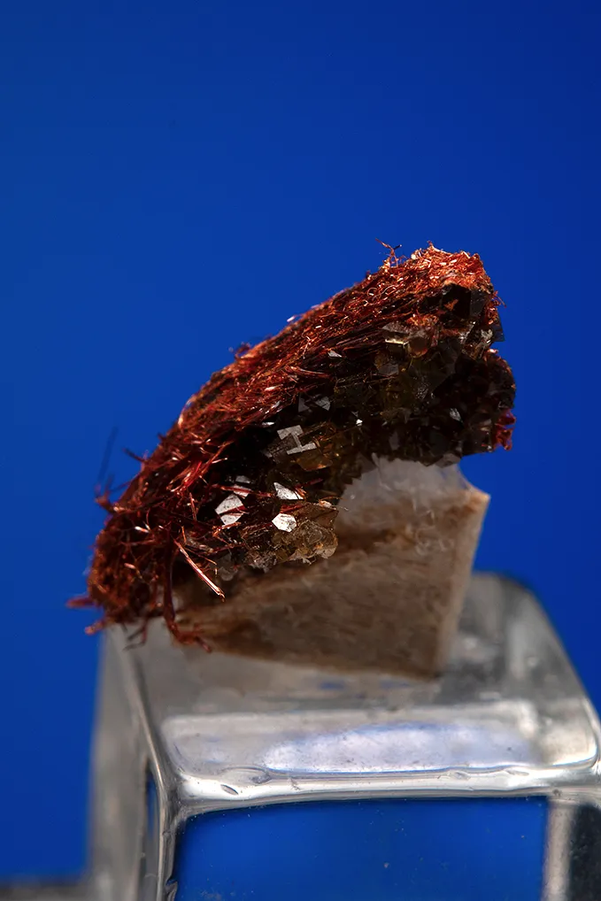 Ludlockite - image 2