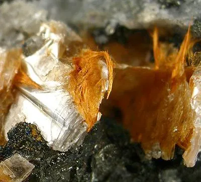 Ludlockite, Leiteite - image 2