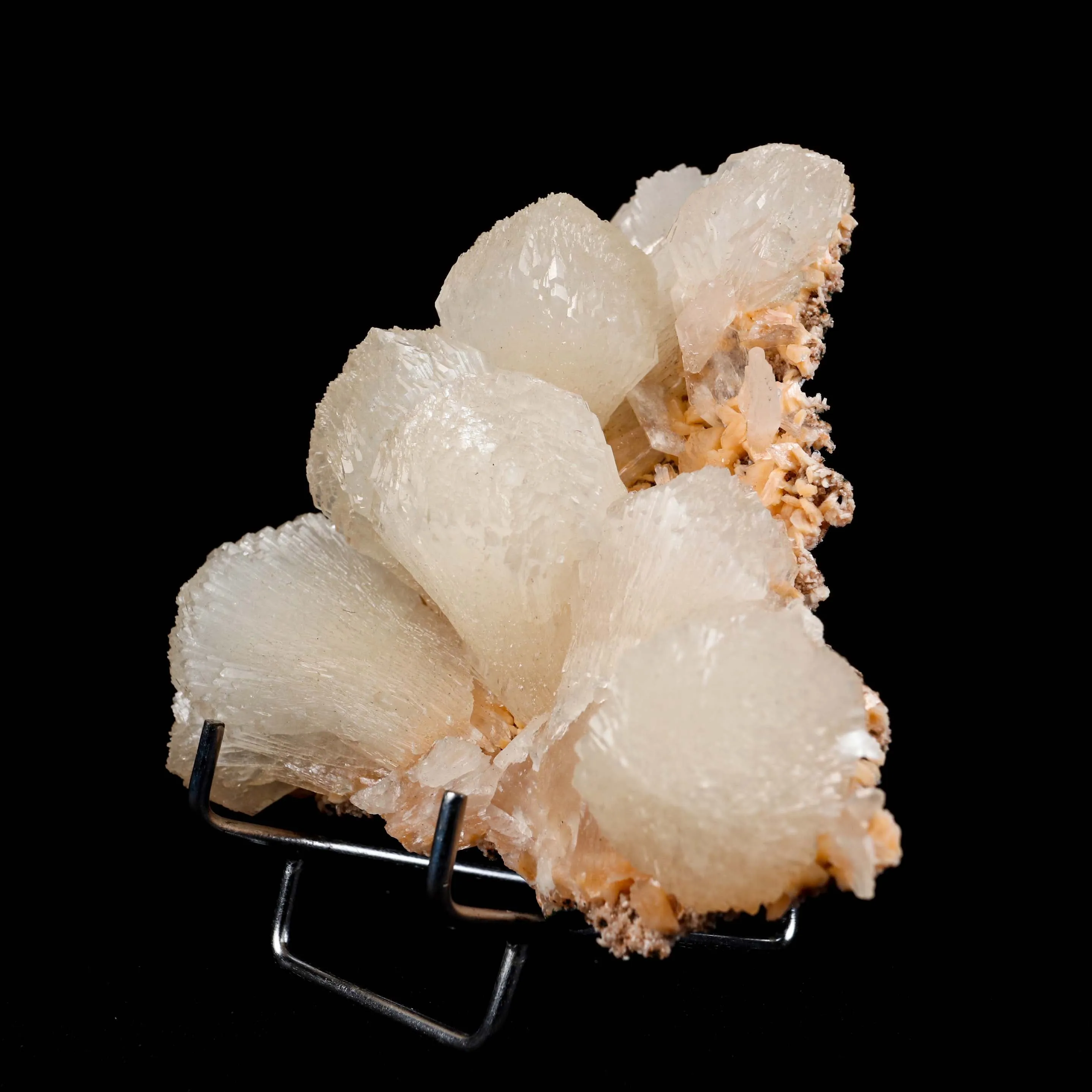 lustrous Terminated Stilbite Natural Mineral Specimen - image 4