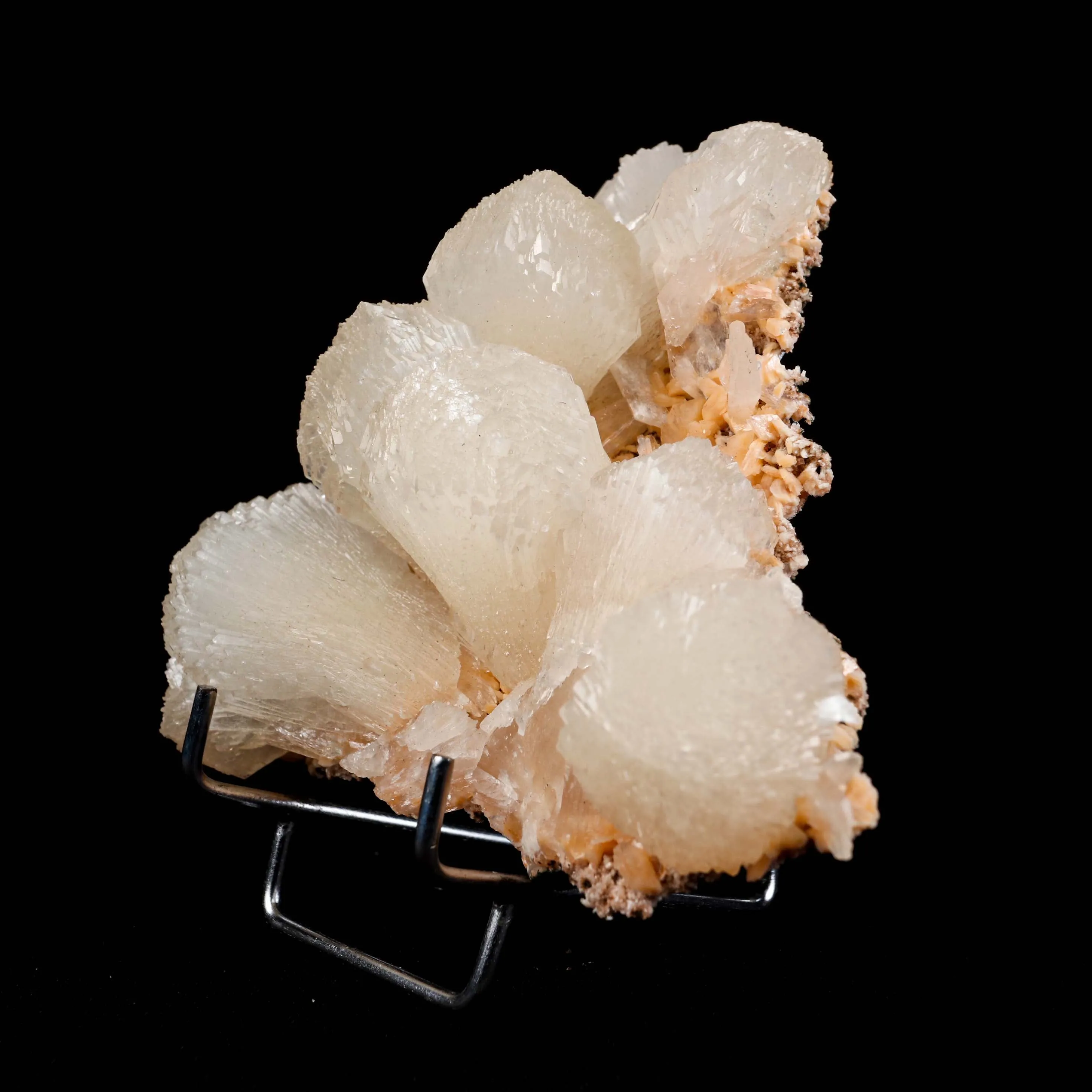 lustrous Terminated Stilbite Natural Mineral Specimen - image 3