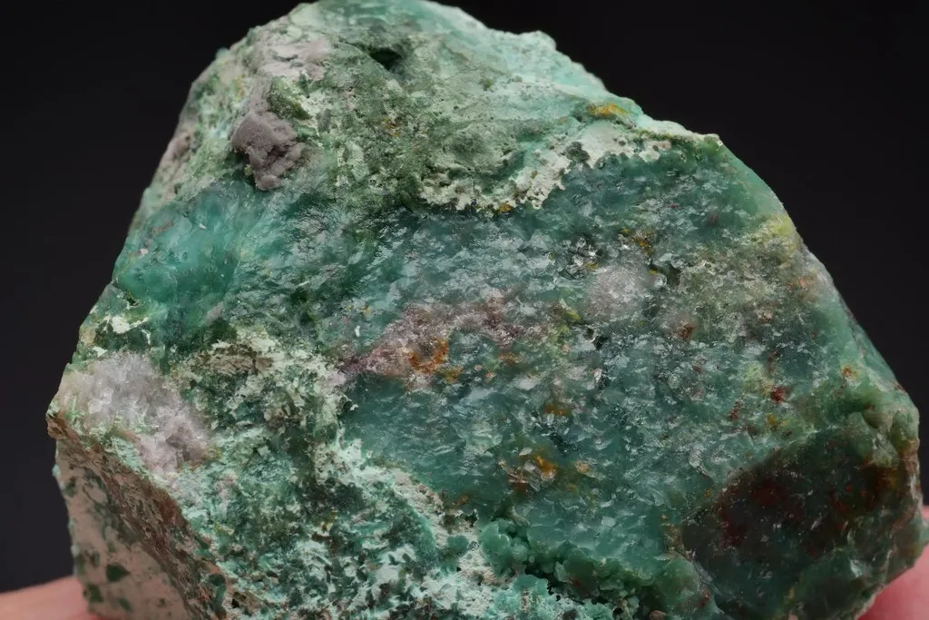 MACQUARTITE with Cerussite on Quartz image