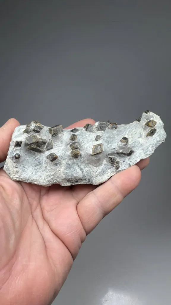 Magnesite - image 2