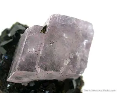 Magnesite on Uvite - image 2