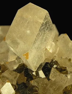 Magnesite, Uvite - image 2