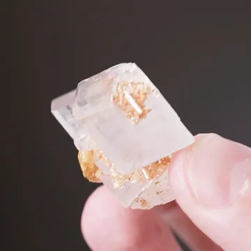 Magnesite with Florencite-(Ce)