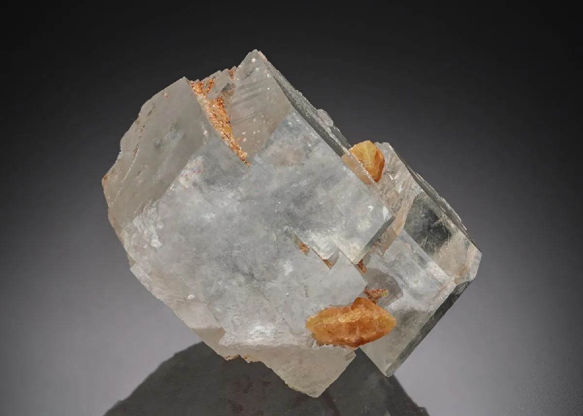 Magnesite with Florencite-(Ce) - image 1