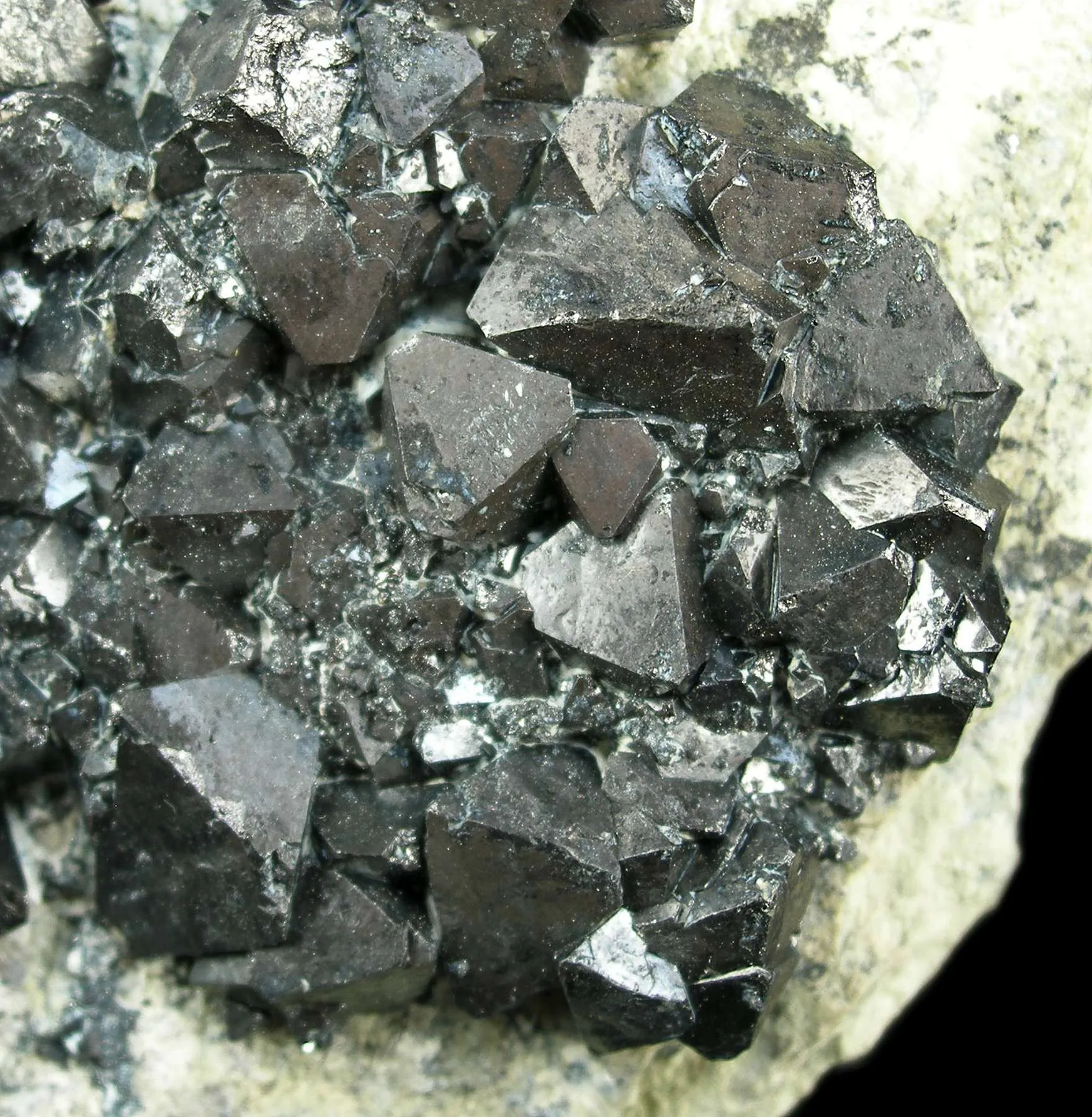Magnetite - image 2