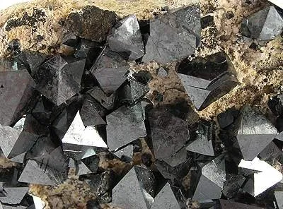 Magnetite - image 2