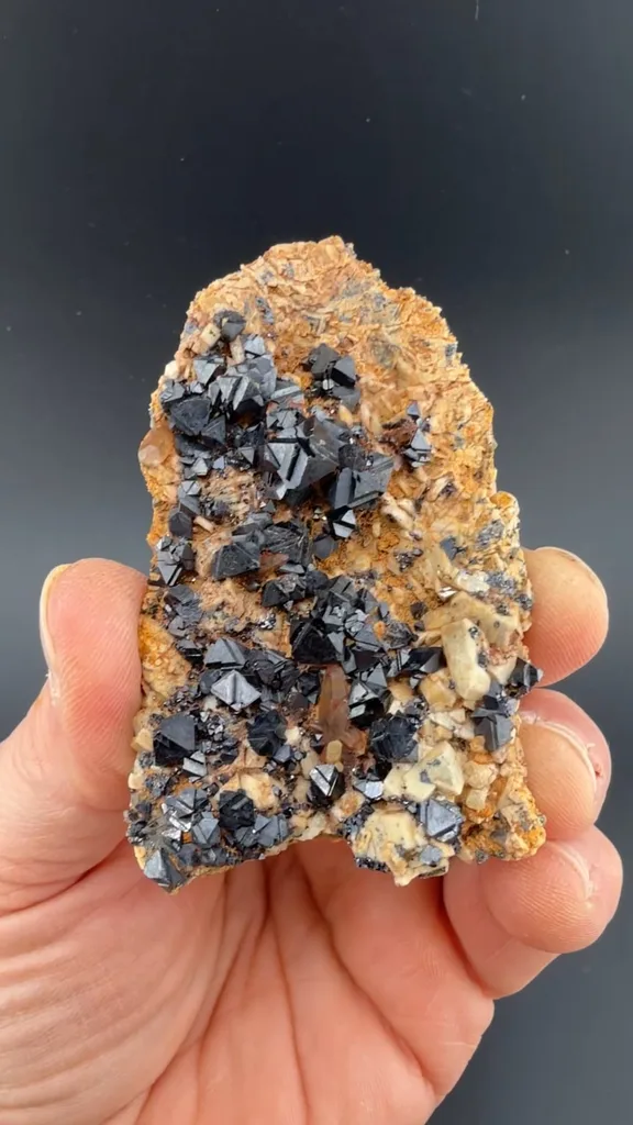 Magnetite - image 2