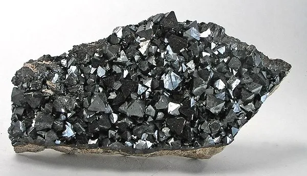 Magnetite - image 1