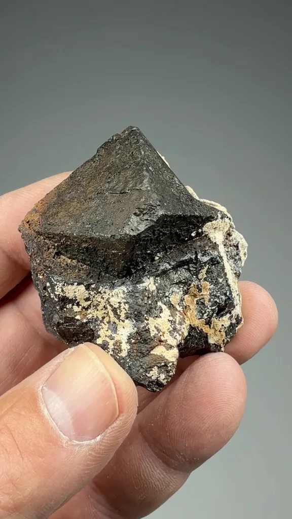 Magnetite - image 2
