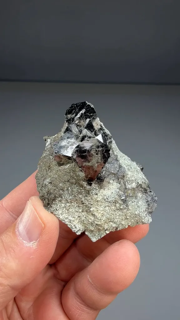 Magnetite - image 2