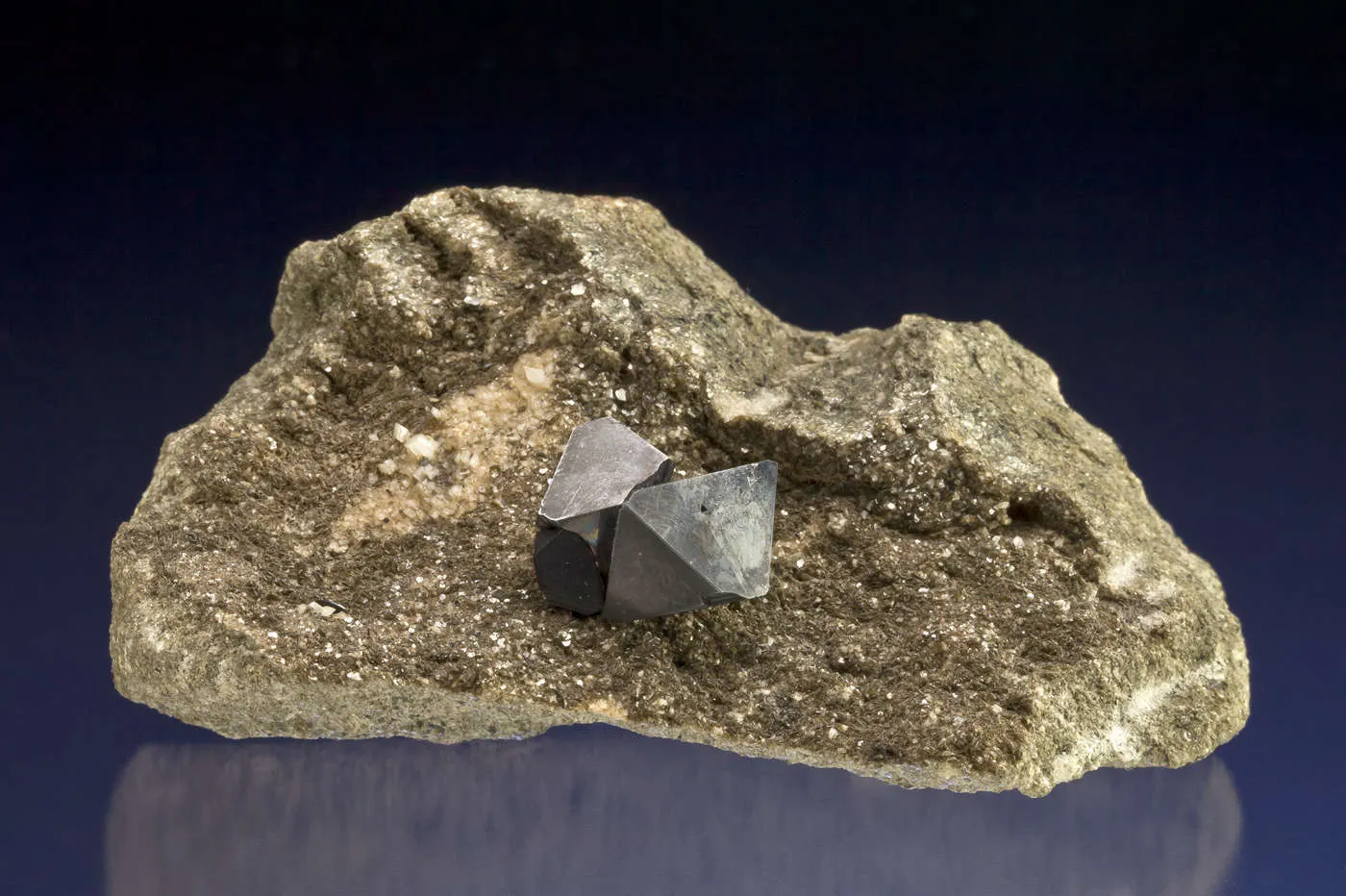 Magnetite - image 2