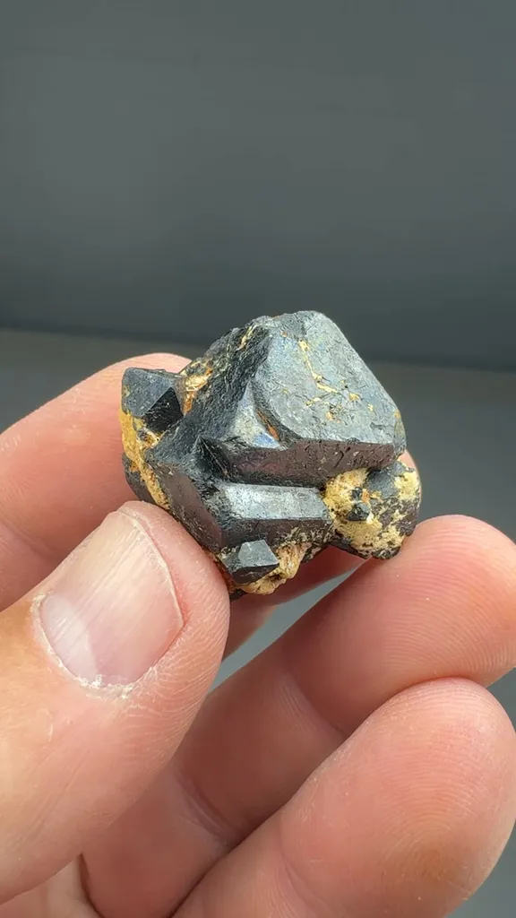 Magnetite - image 2