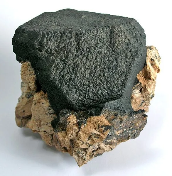 Magnetite, Feldspar Group image