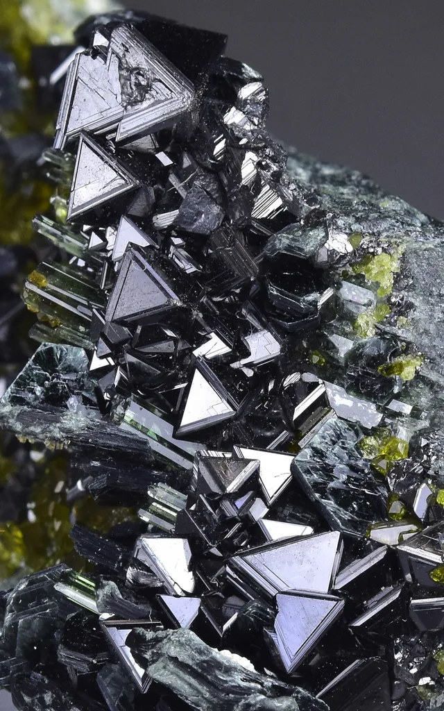 Magnetite from Marki Khel, Nangarhar, Afghanistan - image 4