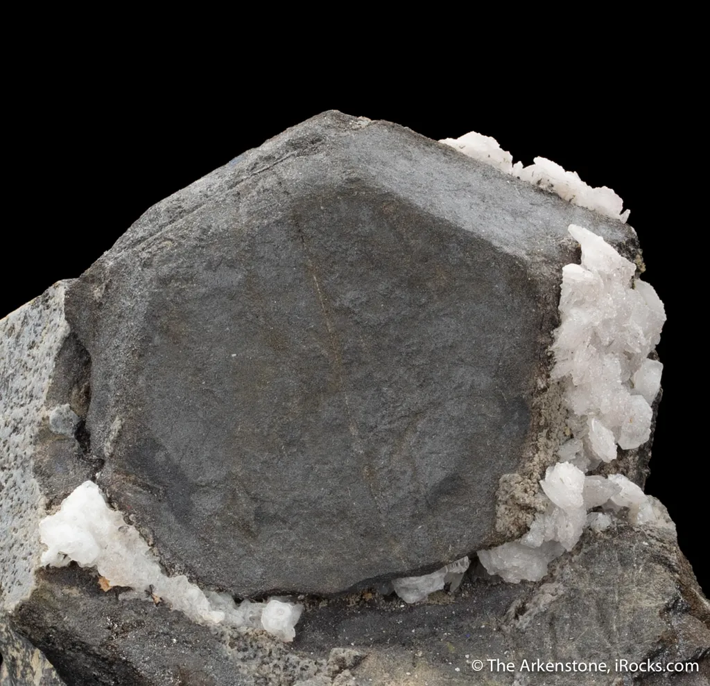 Magnetite (twinned) image