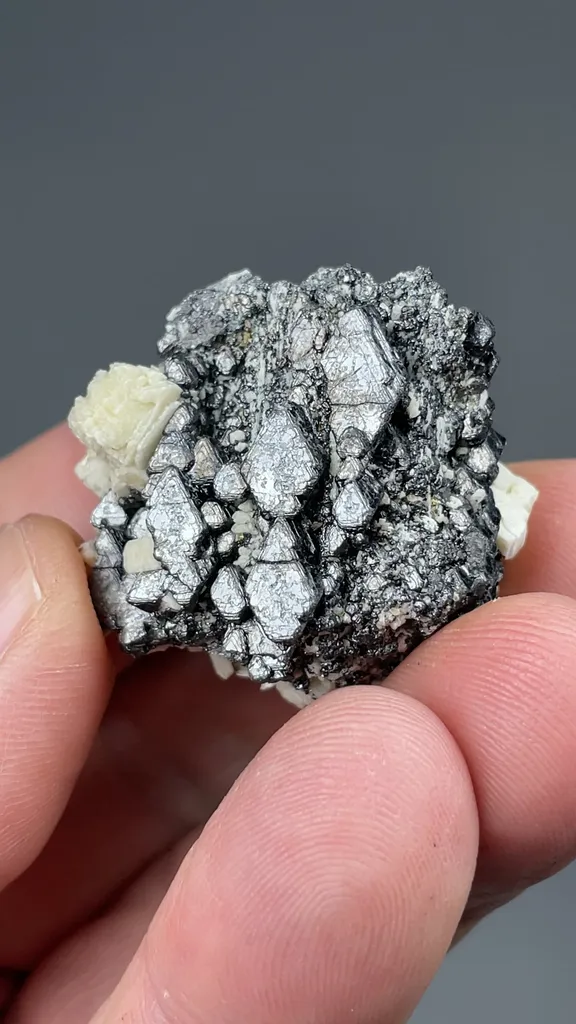 Magnetite with Feldspar - image 2