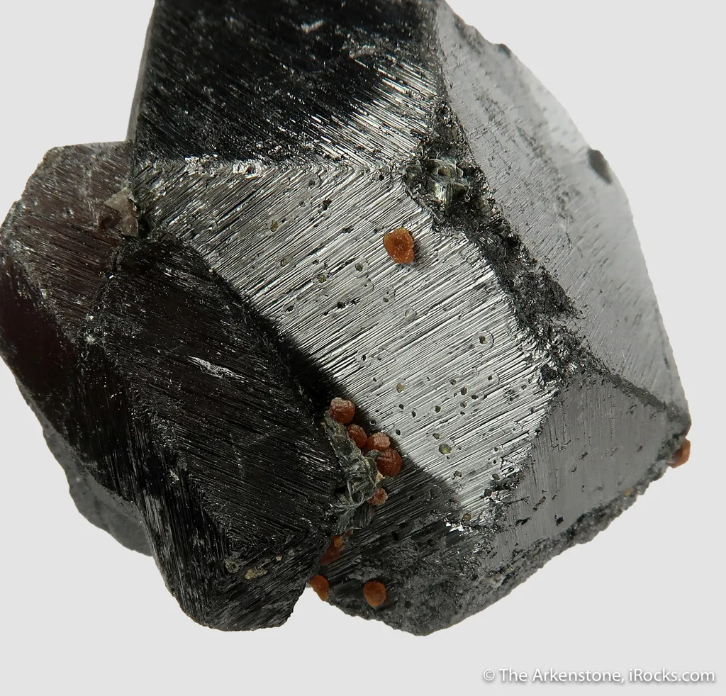 Magnetite with Helvine - image 3