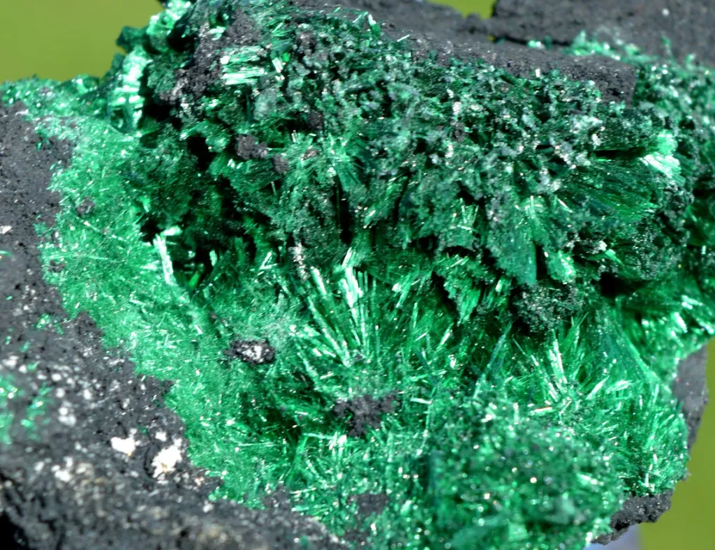 Malachite 100 grams - Luiswishi Mine, Kawama, Kipushi Territory, Haut-Katanga, DR Congo - image 3