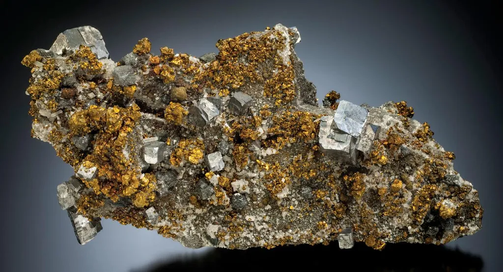 Malachite, Chrysocolla image