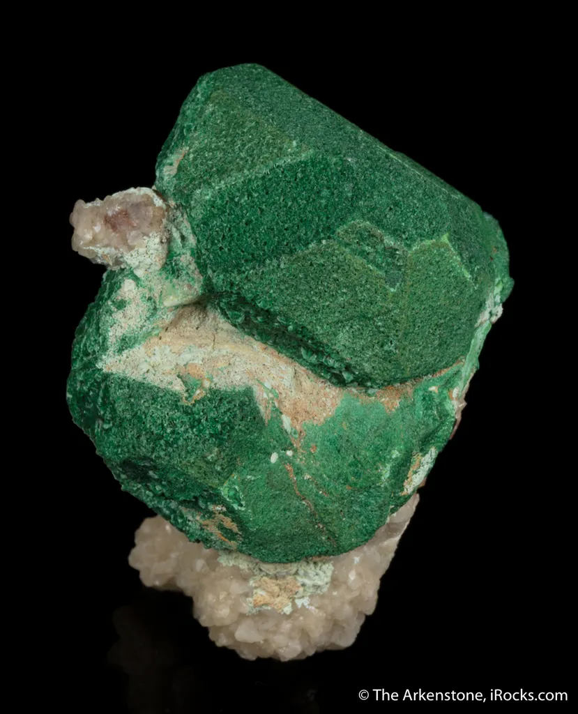 Malachite coating Cuprite - image 4