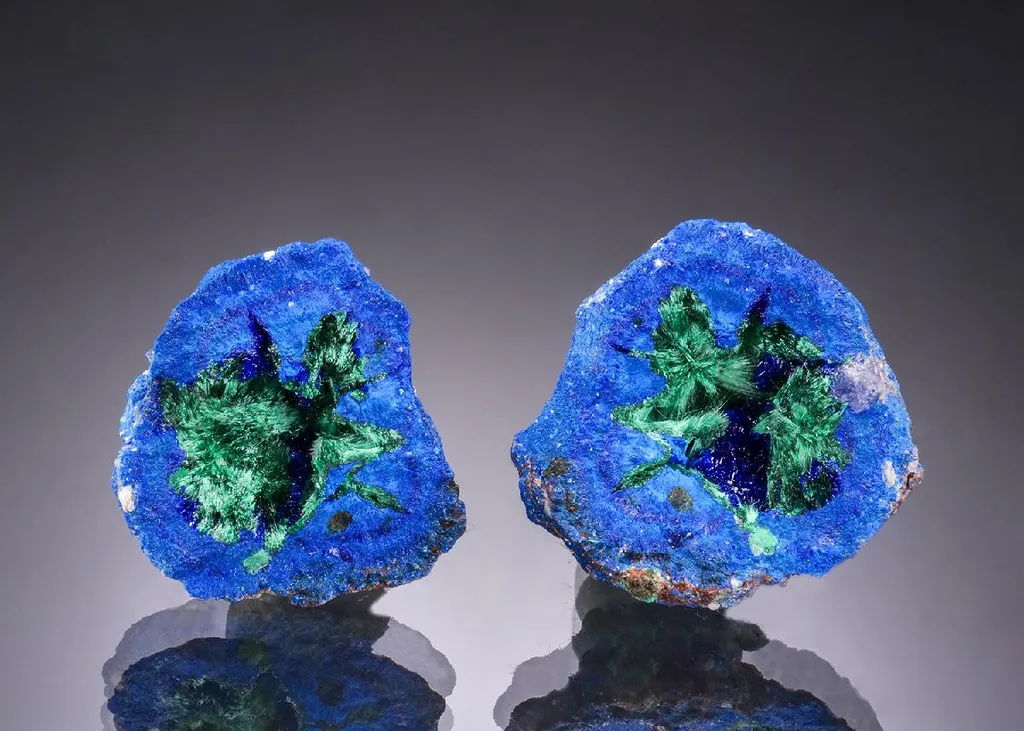 Malachite on Azurite 2 pieces image