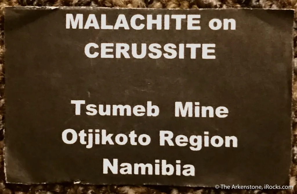 Malachite on Cerussite - image 6