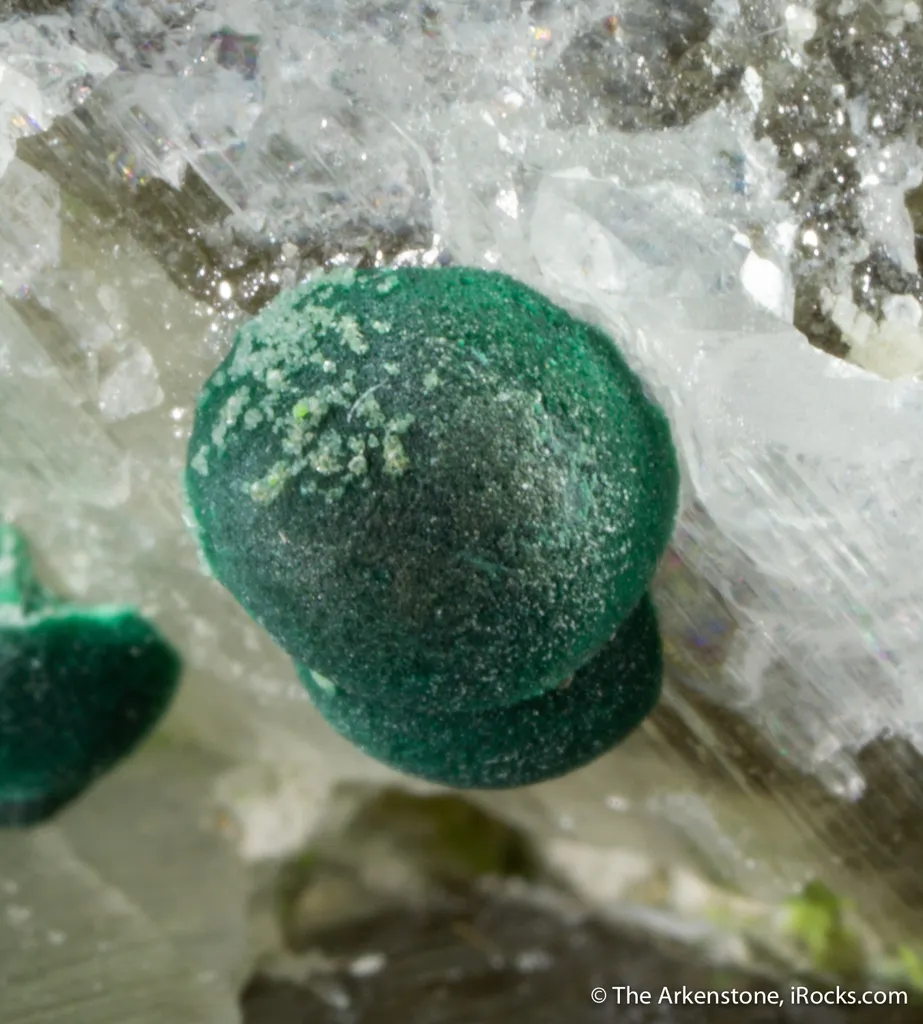 Malachite on Cerussite - image 4