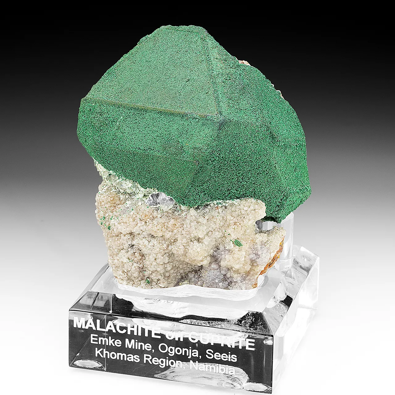 Malachite on Cuprite - image 1