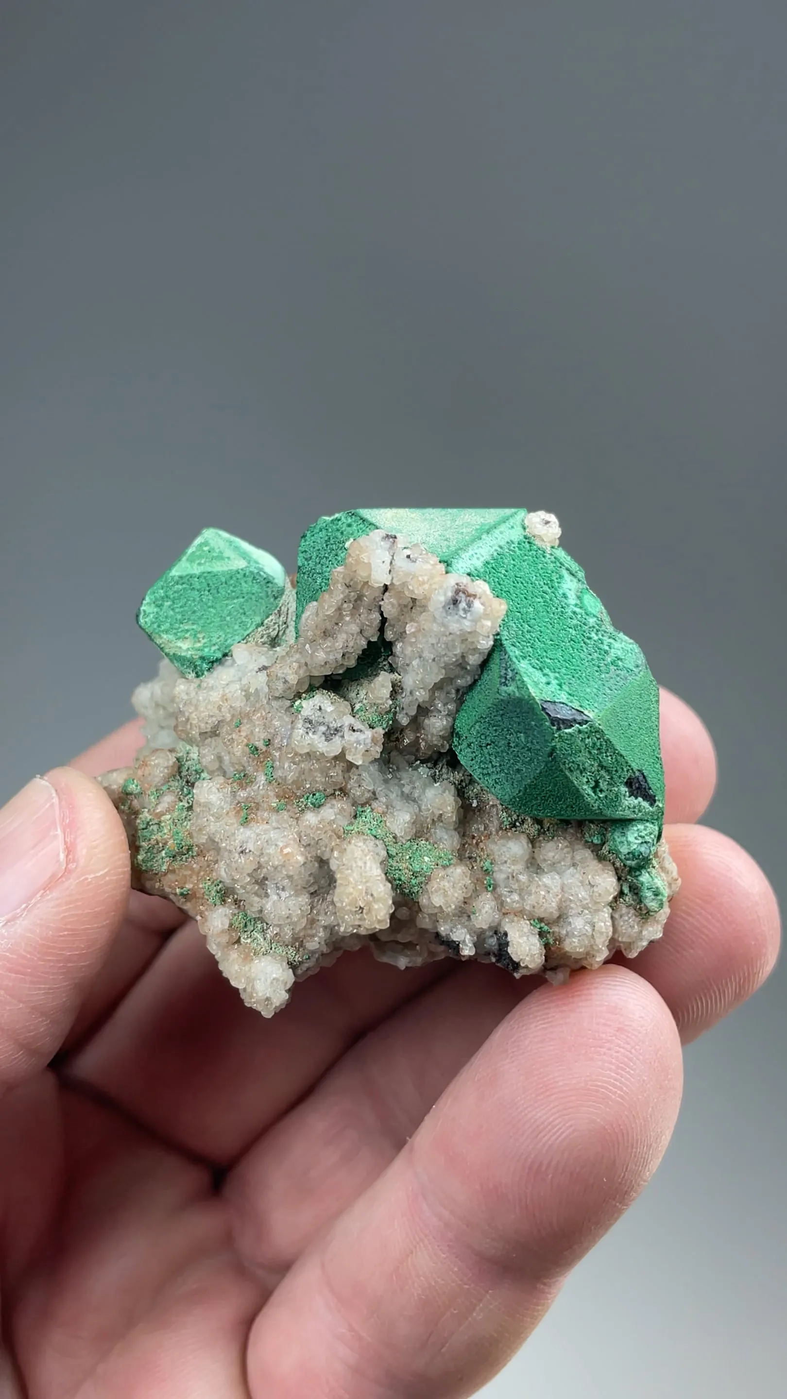 Malachite on Cuprite - image 2