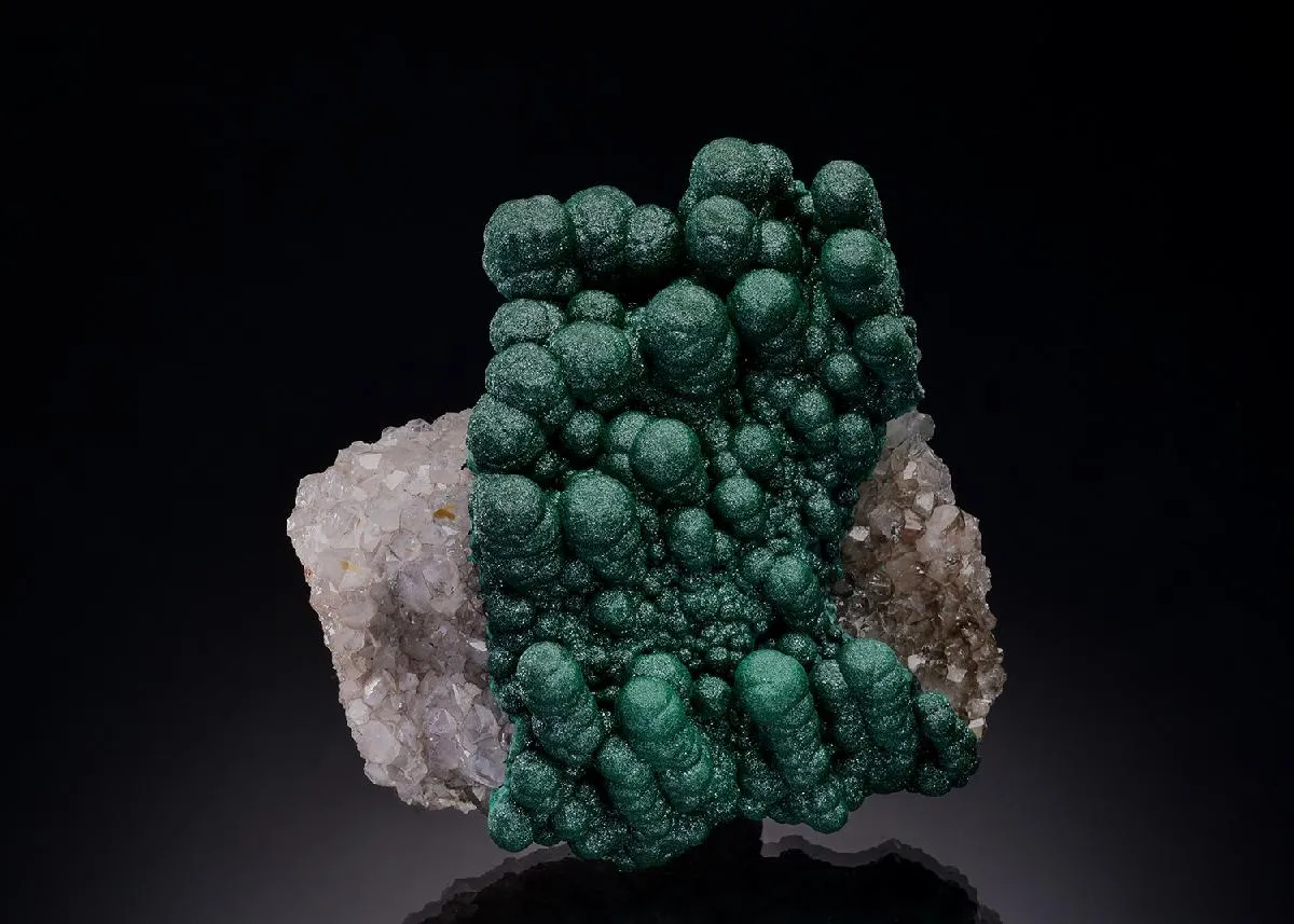 Malachite on Quartz - image 1