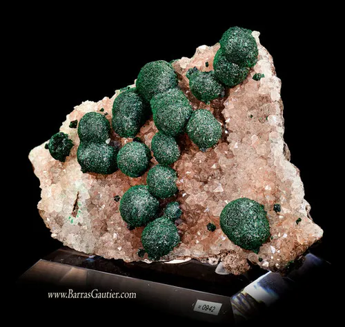 Malachite on Quartz image