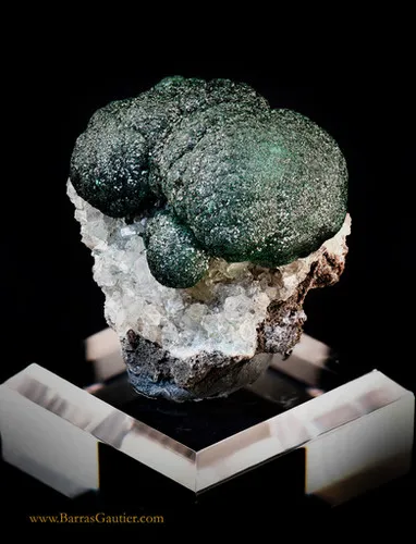 Malachite on Quartz image