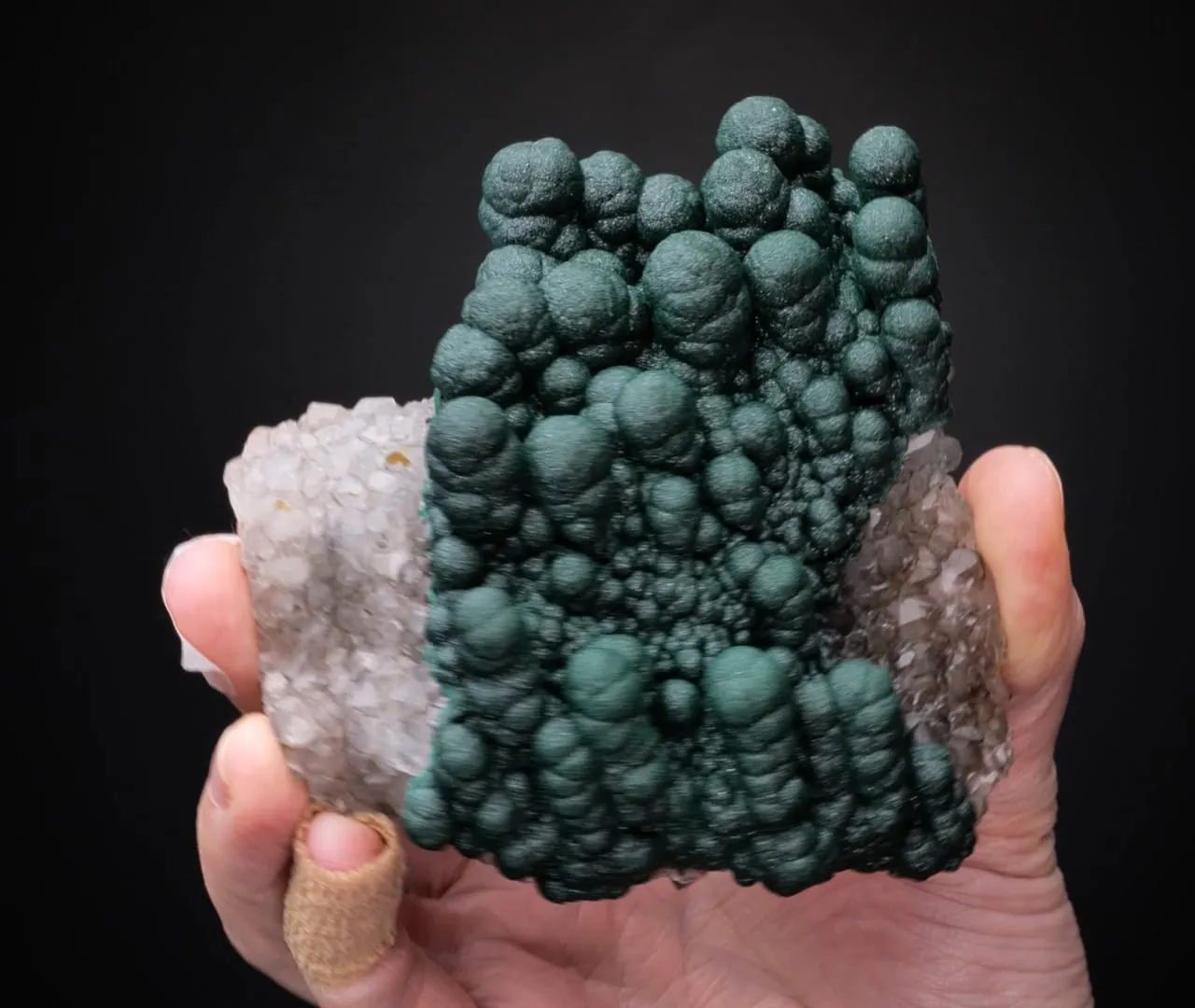 Malachite on Quartz - image 2
