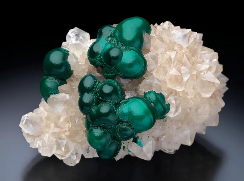 Malachite on Quartz image